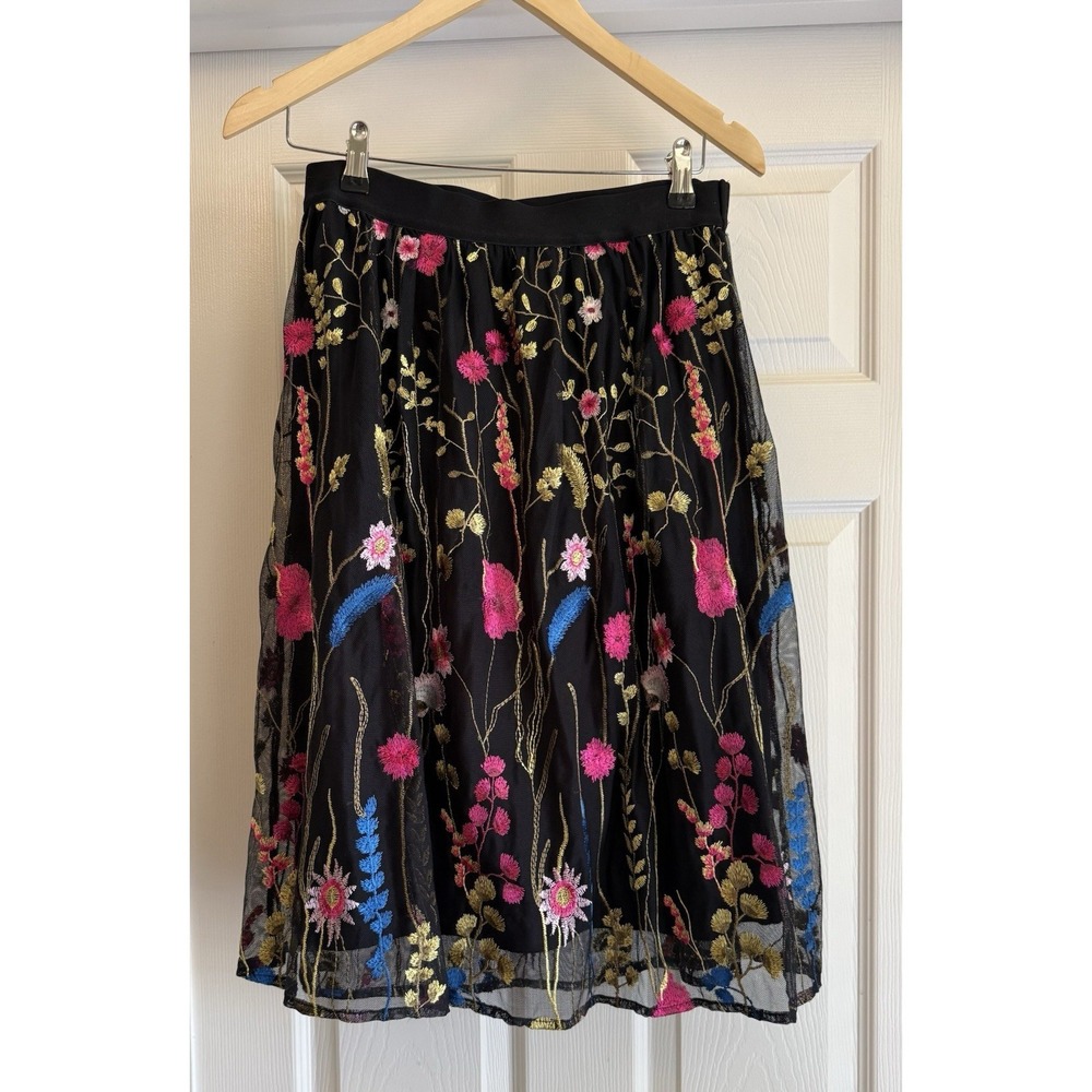 Susan Graver Embroidered Mesh Skirt Womens Small Black Floral Tulle Midi A304092